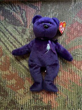 EUC. Ty beanie baby 1997 princess Di bear.
